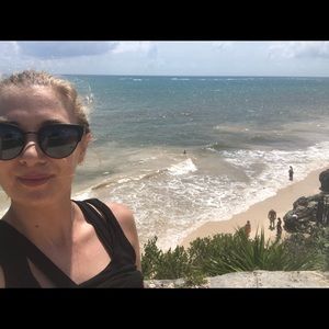 Meet your Posher, Brandi